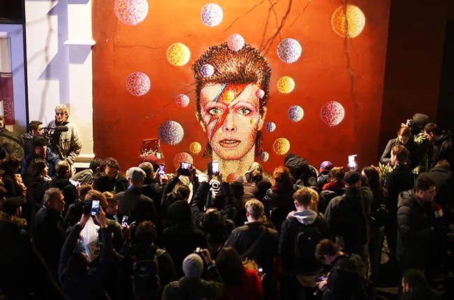 This image has an empty alt attribute; its file name is david-bowie-tribute-brixton-england-jan-11-2016-billboard-650.webp